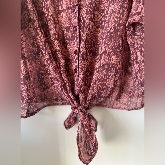 Stussy - Mesh Tie Front Cut-out Shoulder Blouse - Picture 4 of 5